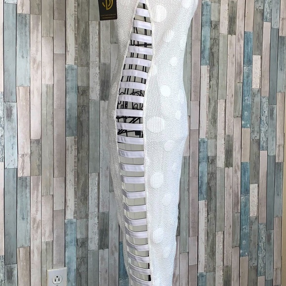 SANYAE DEMURE BRAND NEW DRESS WITH TAGS - Picture 2 of 6